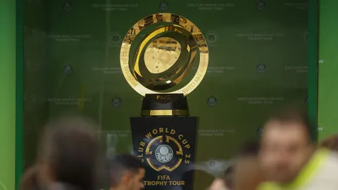 李磊斩获亚冬会女子越野滑雪传统技术短距离金牌